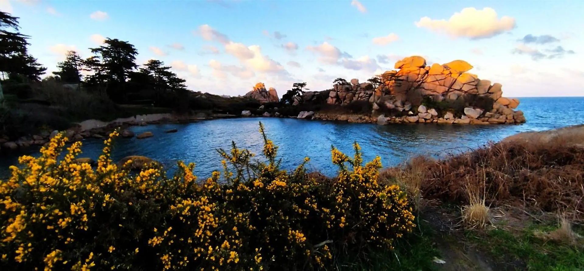 Σπίτι διακοπών Coeur De Granit Rose, Meuble Alliant Le Charme De L'Authentique Breton Et Du Confort, Classe 3 Etoiles, A 5Mn De 13 Plages De La Reputee Cote De Granit Rose Trégastel